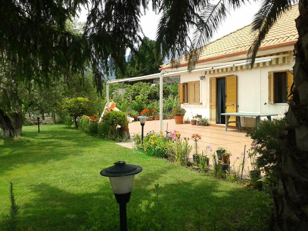 Villa Etna Piedimonte Etneo Bagian luar foto
